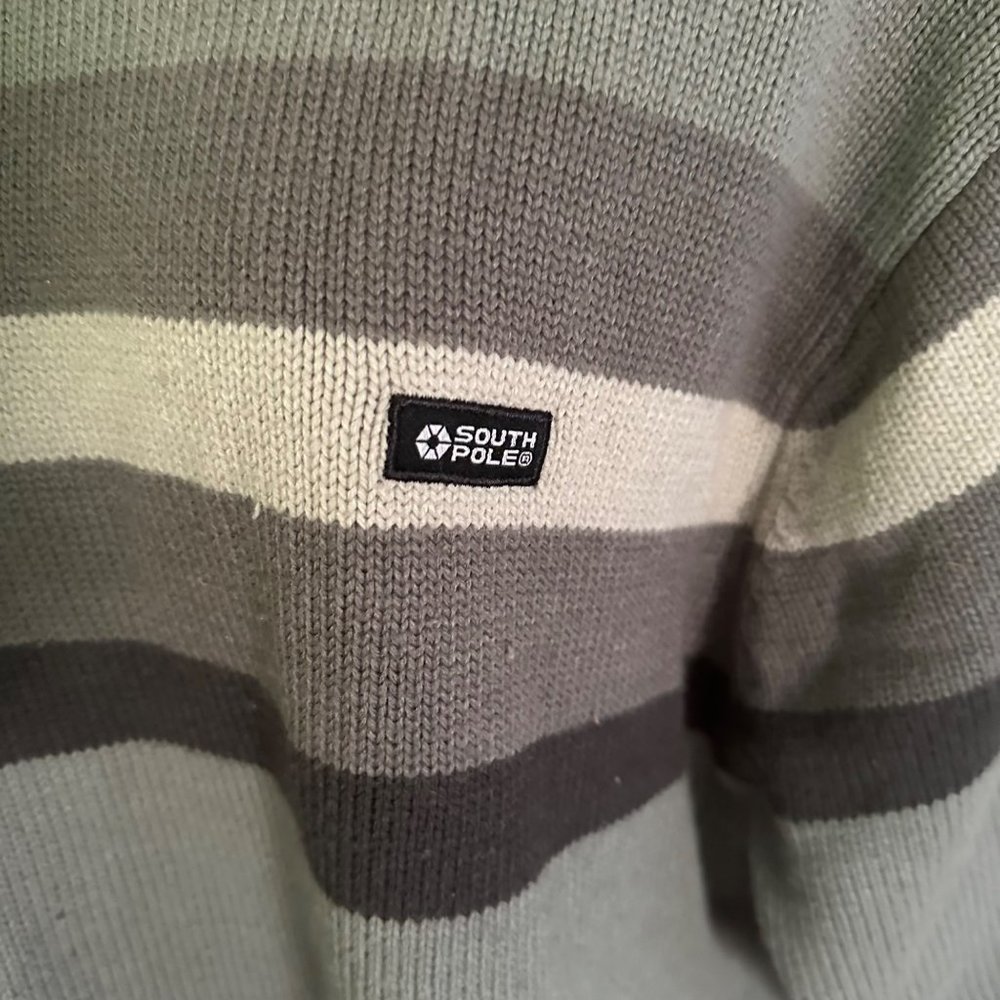 Southpole Authentic Collection gray striped sweater size M - Picture 7 of 8